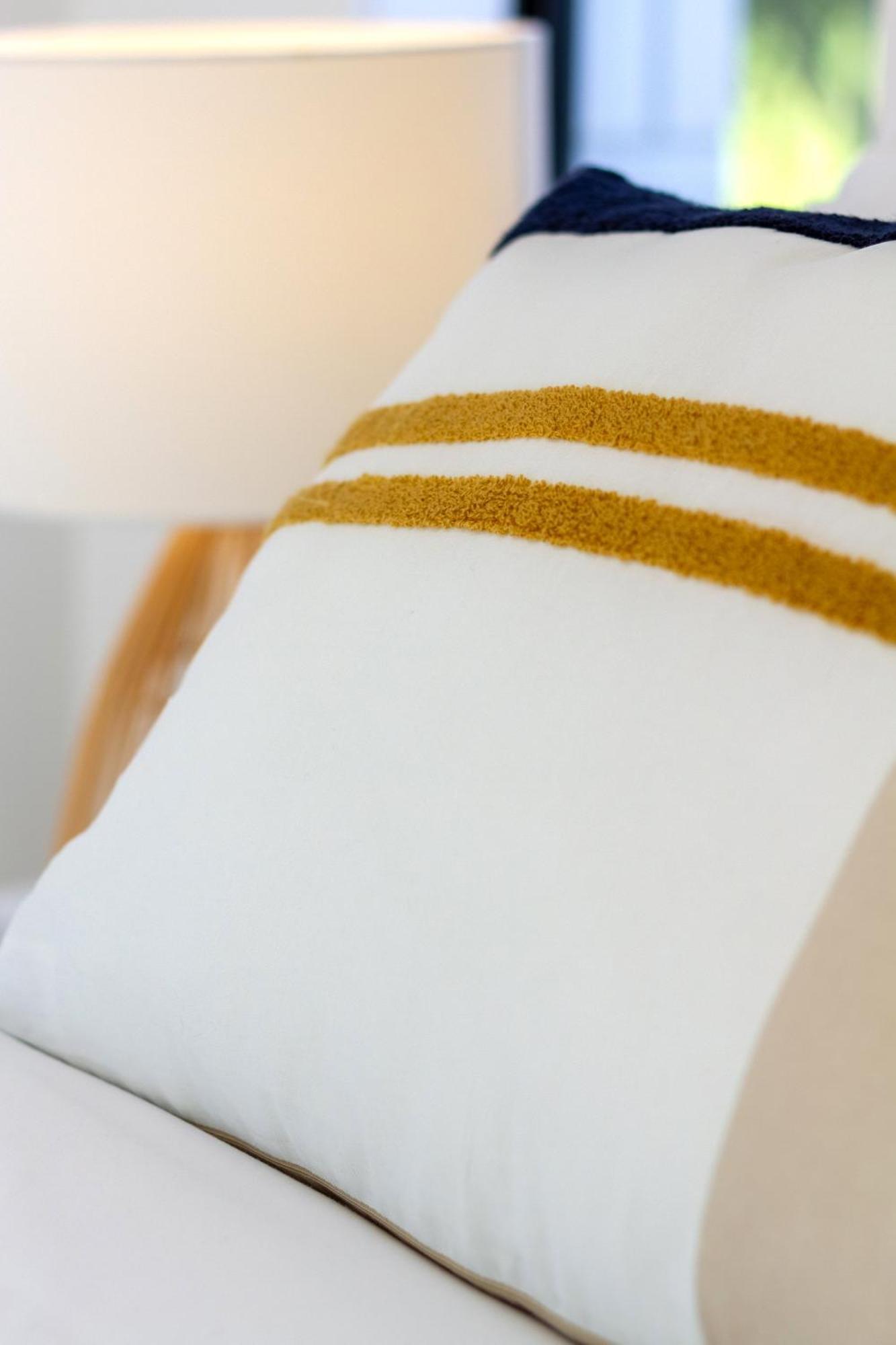 Escape At The Park: 1 Bed 1 Bath W/Carpark Apartment Christchurch Ngoại thất bức ảnh
